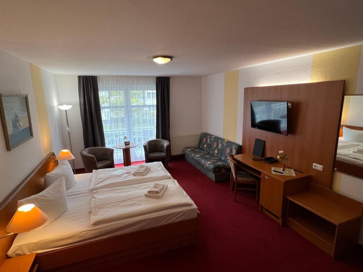 Hotel Poseidon คูล็องสบอร์น ภายนอก รูปภาพ
